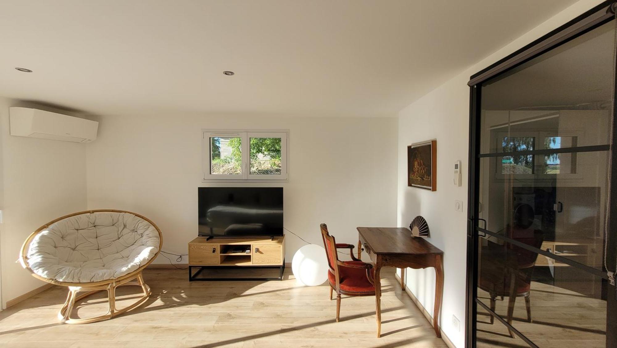 Cat D'hotes Corboin Homestay